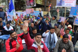 Read more about the article राष्ट्रपति तक पहुंची पीड़ितों की पुकार — बहुजन क्रांति मोर्चा ने उठाई देश को झकझोर देने वाली आवाज़, अंकिता भंडारी से लेकर सोनू कश्यप तक, जघन्य अपराधों पर न्याय की हुंकार
