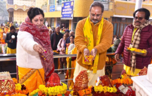 Read more about the article देश-विदेश की श्रद्धा लेकर शांतिकुंज पहुँचे 18 ज्योति कलश, जन्मशताब्दी समारोह की तैयारियों ने पकड़ी गति
